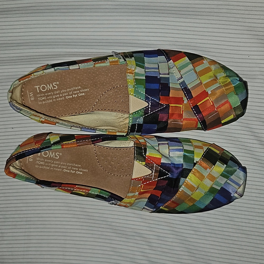 Tom's, only wore one 8W